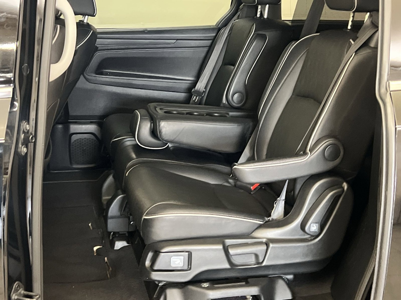 Used 2021 Honda Odyssey Elite image 24