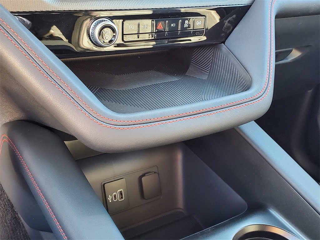 New 2026 Ford Explorer ST-Line image 21