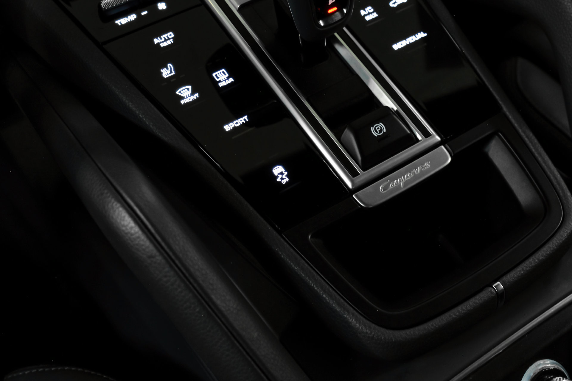 Used 2023 Porsche Cayenne AWD/4WD image 29