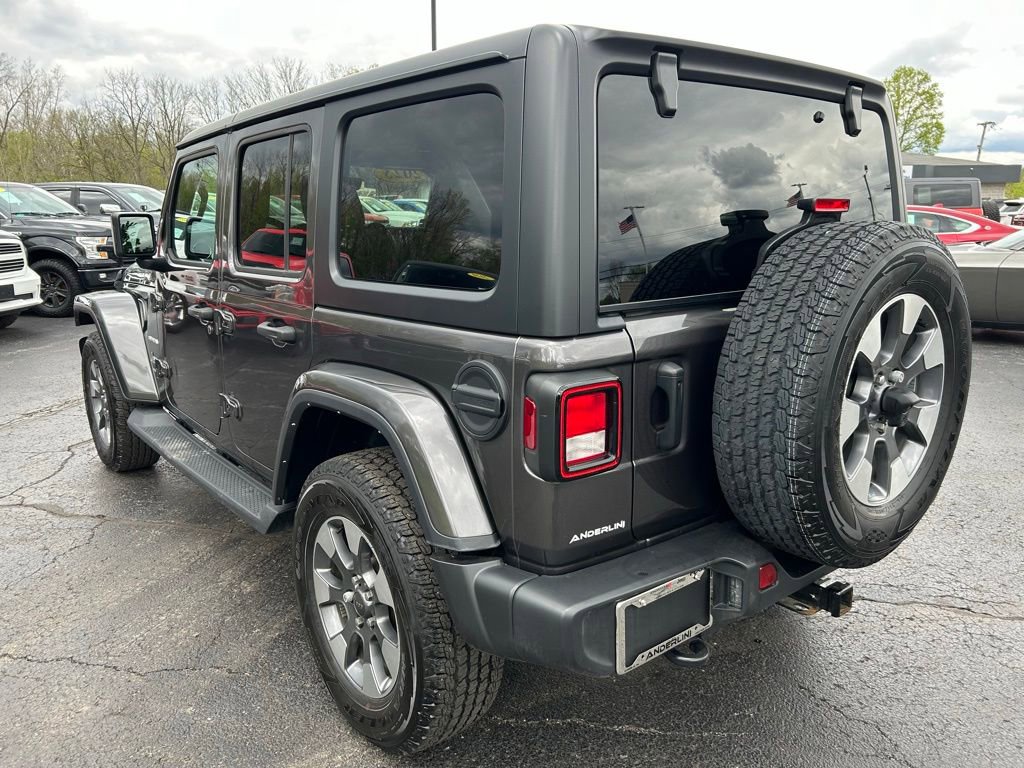 Used 2023 Jeep Wrangler Unlimited Sahara w/ Dual Top Group AWD/4WD image 6