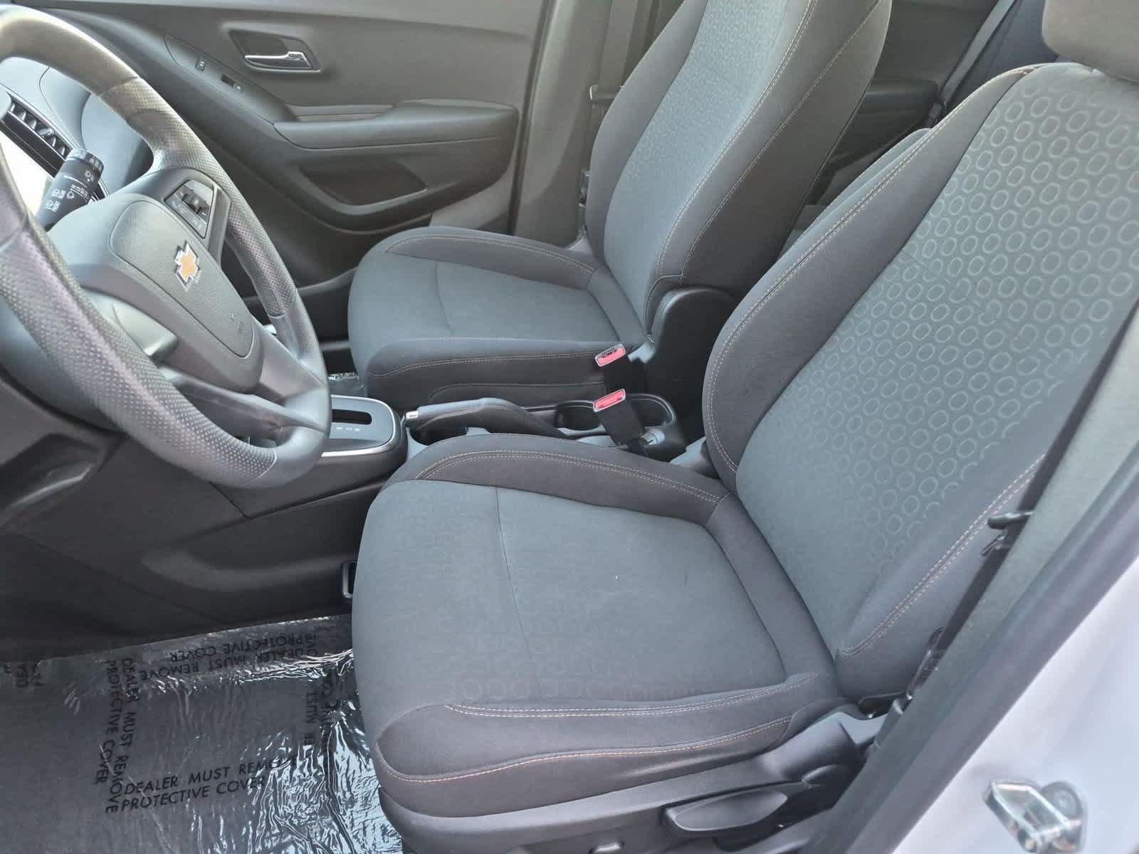 Used 2019 Chevrolet Trax LS FWD image 16