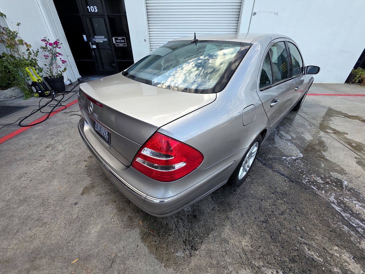 Used 2005 Mercedes-Benz E 320 Sedan image 11