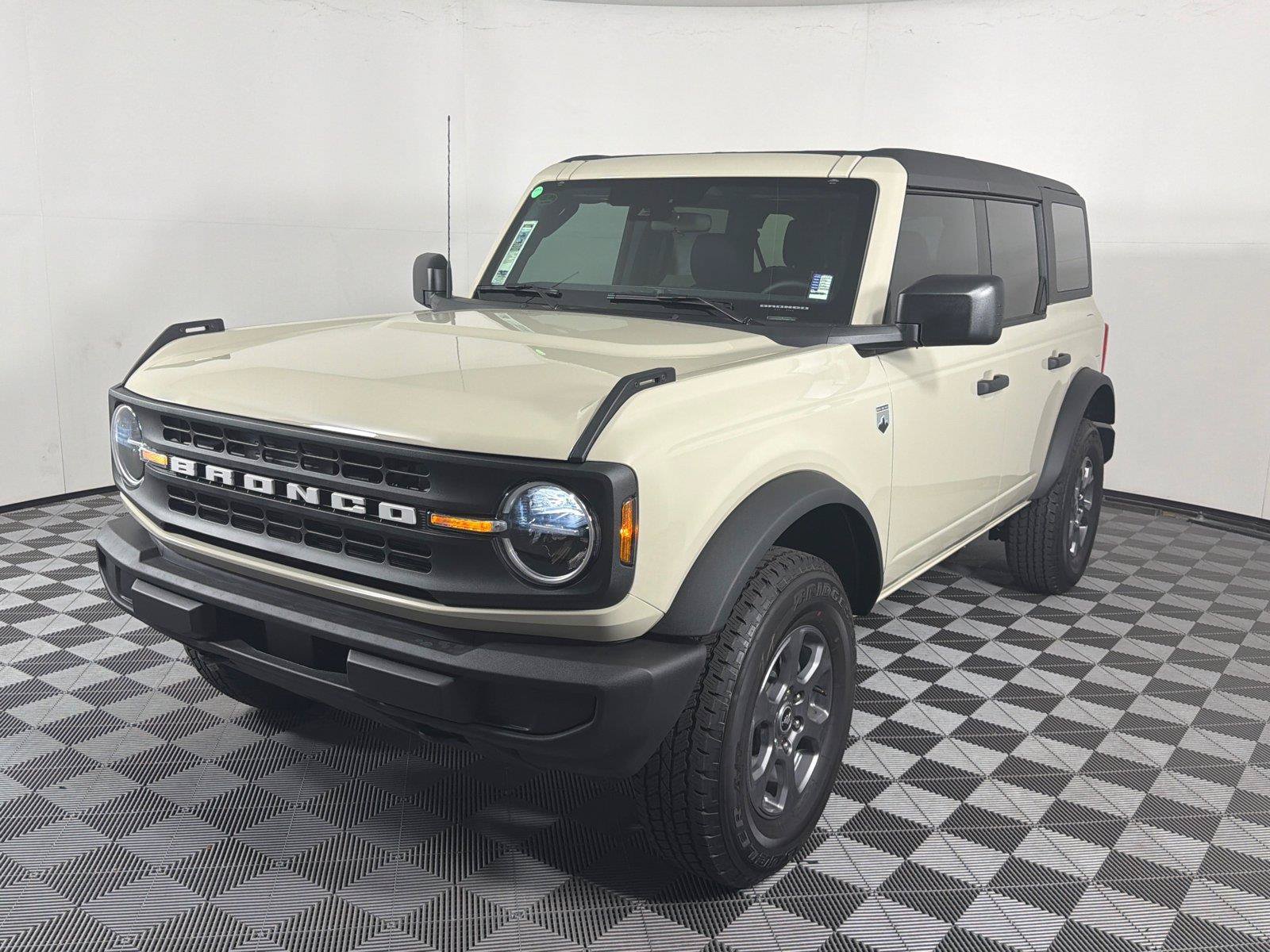 New 2026 Ford Bronco Big Bend AWD/4WD image 3