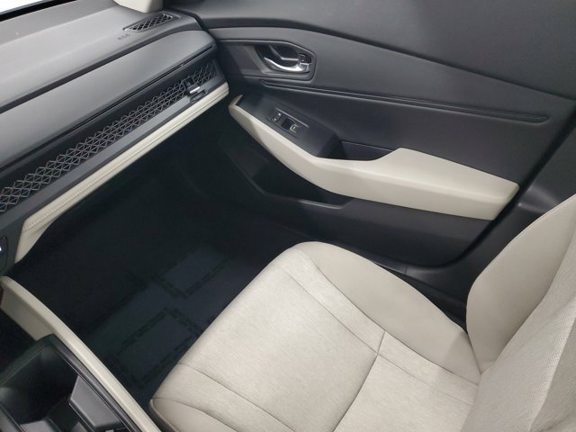 Certified 2025 Honda Accord SE image 11