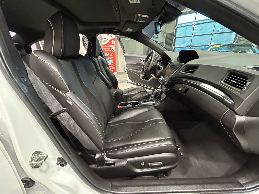 Used 2019 Acura ILX w/ Premium & A-SPEC Package image 38