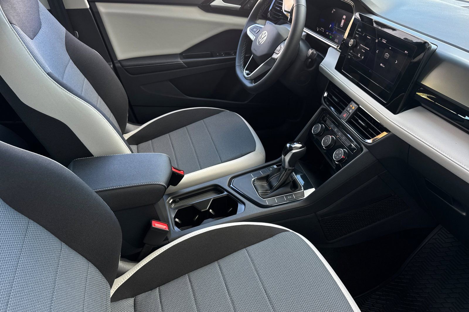 New 2026 Volkswagen Taos S FWD image 14
