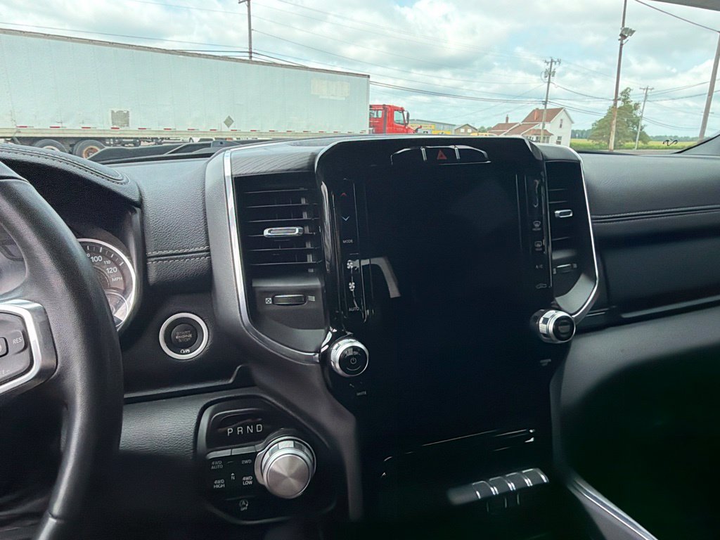 Used 2024 RAM 1500 Laramie AWD/4WD image 20