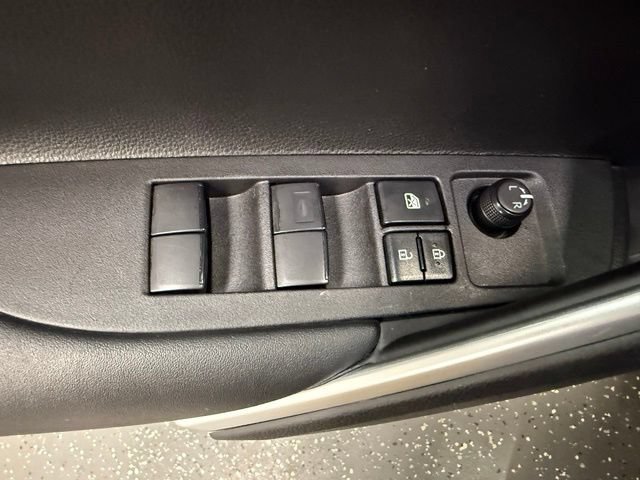Certified 2024 Toyota Corolla Cross LE FWD image 11