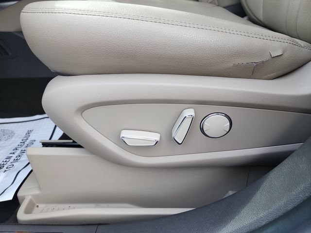 Used 2023 Lincoln Nautilus FWD image 16
