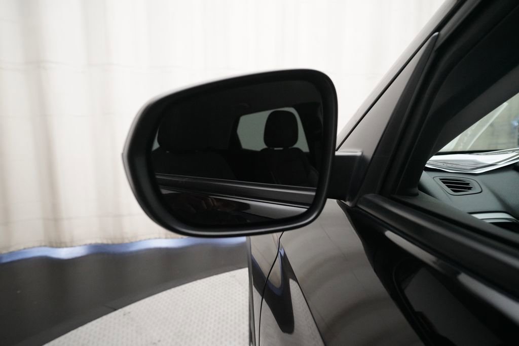 Used 2025 Chevrolet TrailBlazer LT AWD/4WD image 24