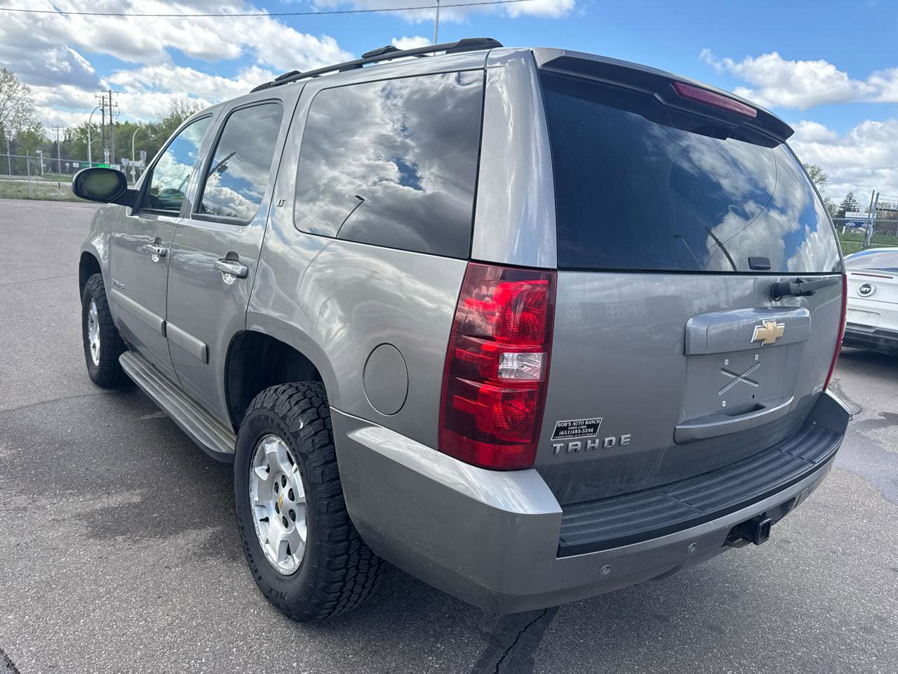 Used 2007 Chevrolet Tahoe LT w/ LT Preferred Equipment Group AWD/4WD image 7