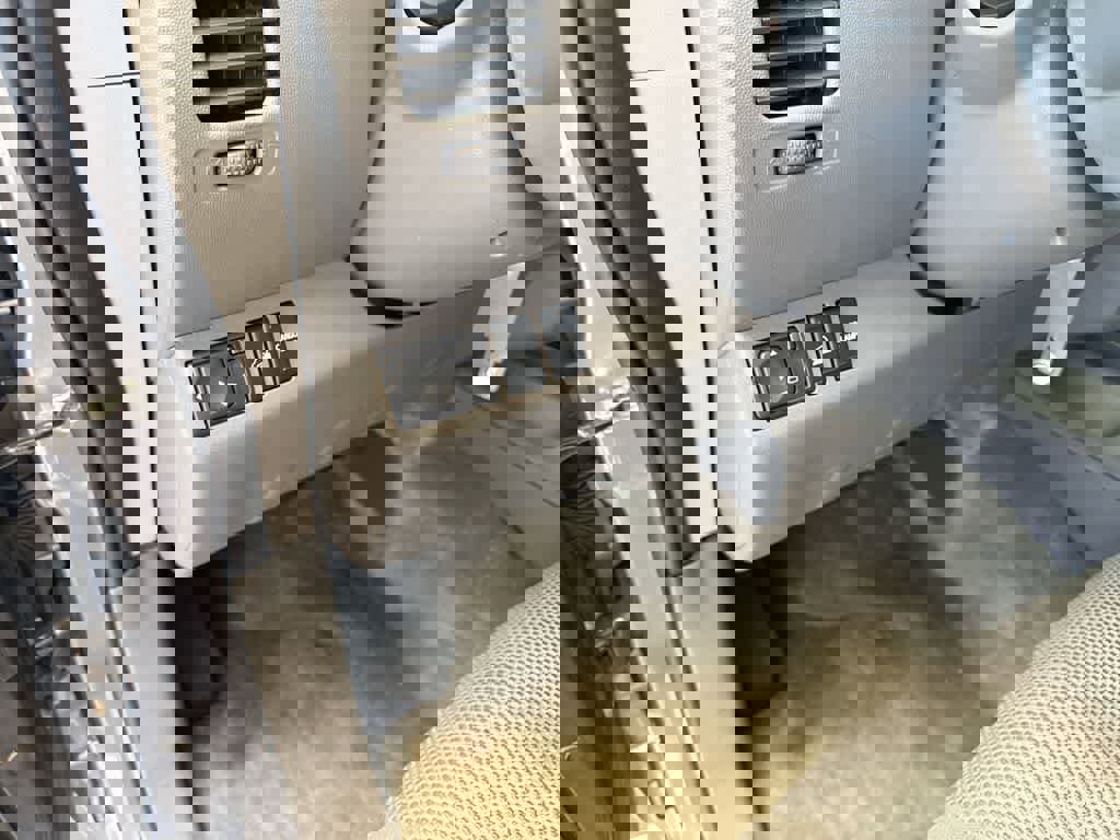 Used 2017 Nissan Frontier SV image 36