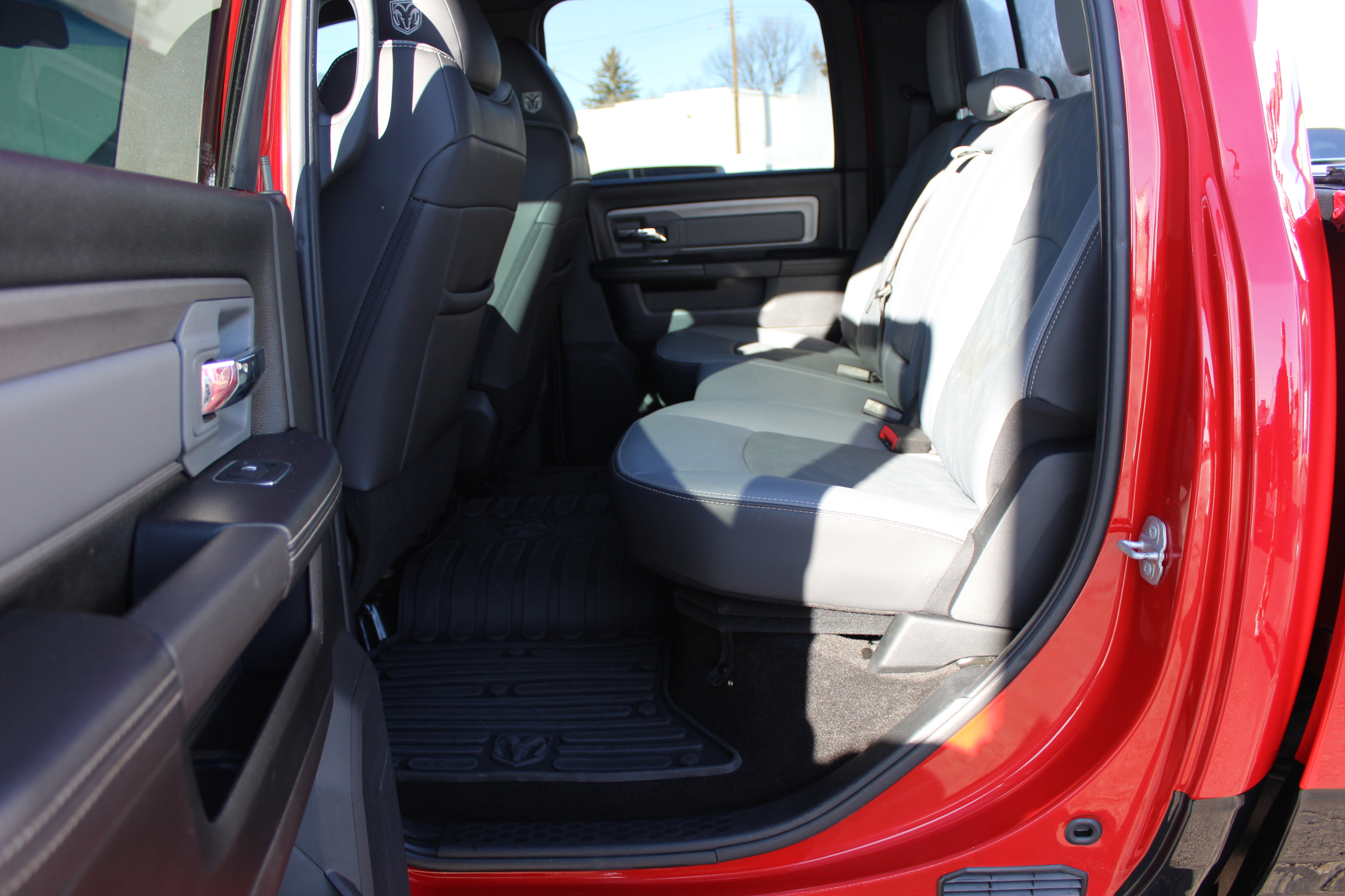 Used 2018 RAM 2500 Power Wagon w/ Luxury Group image 21