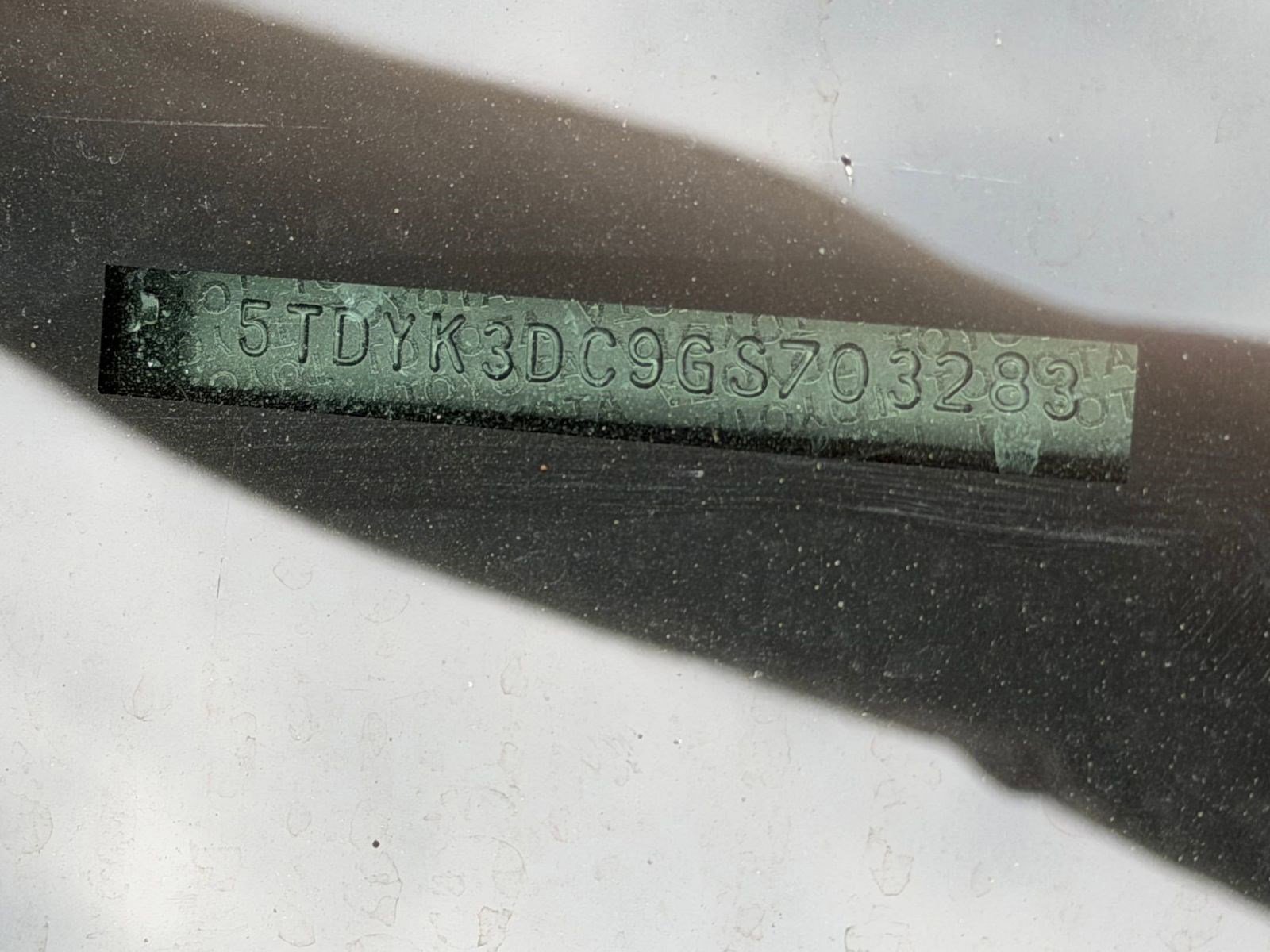 Used 2016 Toyota Sienna XLE image 11