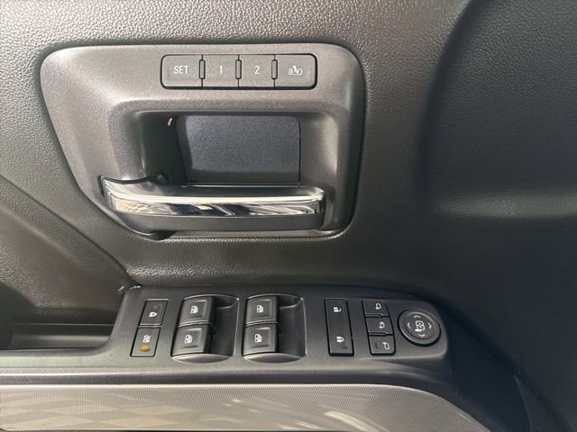 Used 2017 Chevrolet Silverado 1500 LTZ Z71 w/ Midnight Edition image 18