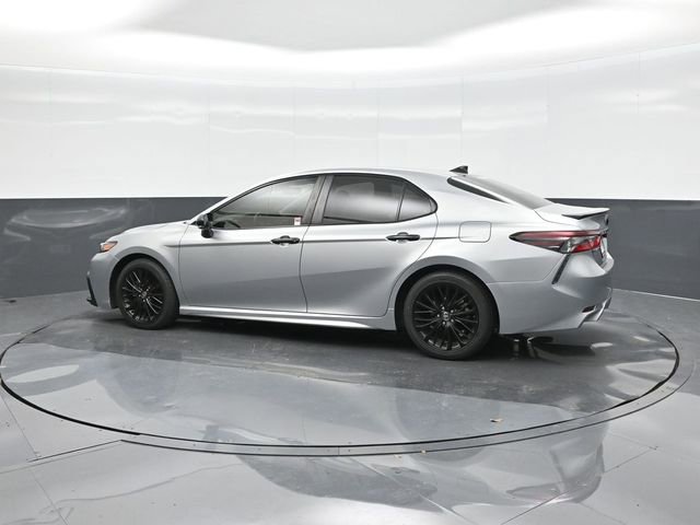 Used 2022 Toyota Camry SE image 5