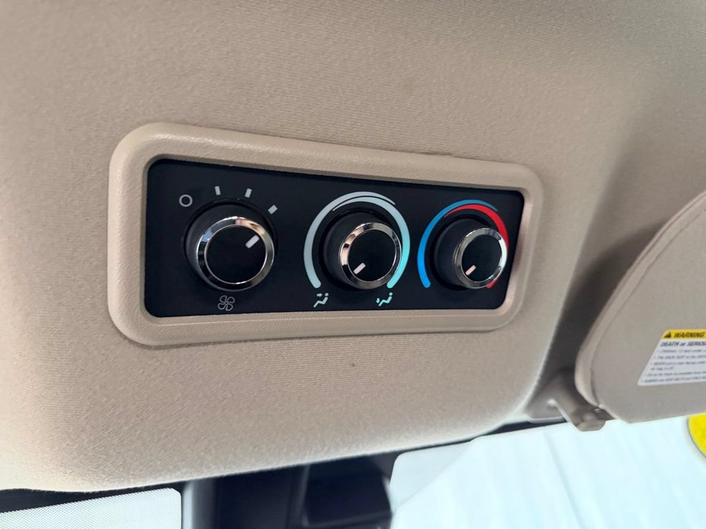 Used 2020 Chevrolet Express 3500 LT w/ LT Preferred Equipment Group RWD image 20