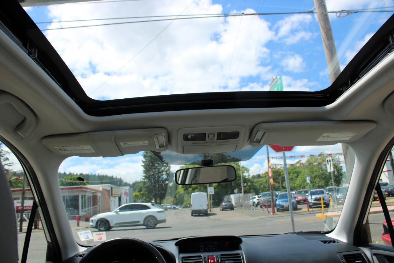 Used 2015 Subaru Forester 2.5i Premium w/ All-Weather Package AWD/4WD image 11
