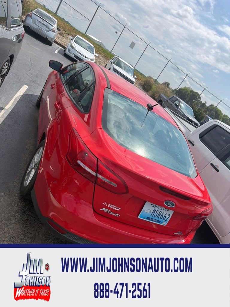 Used 2016 Ford Focus SE FWD image 1