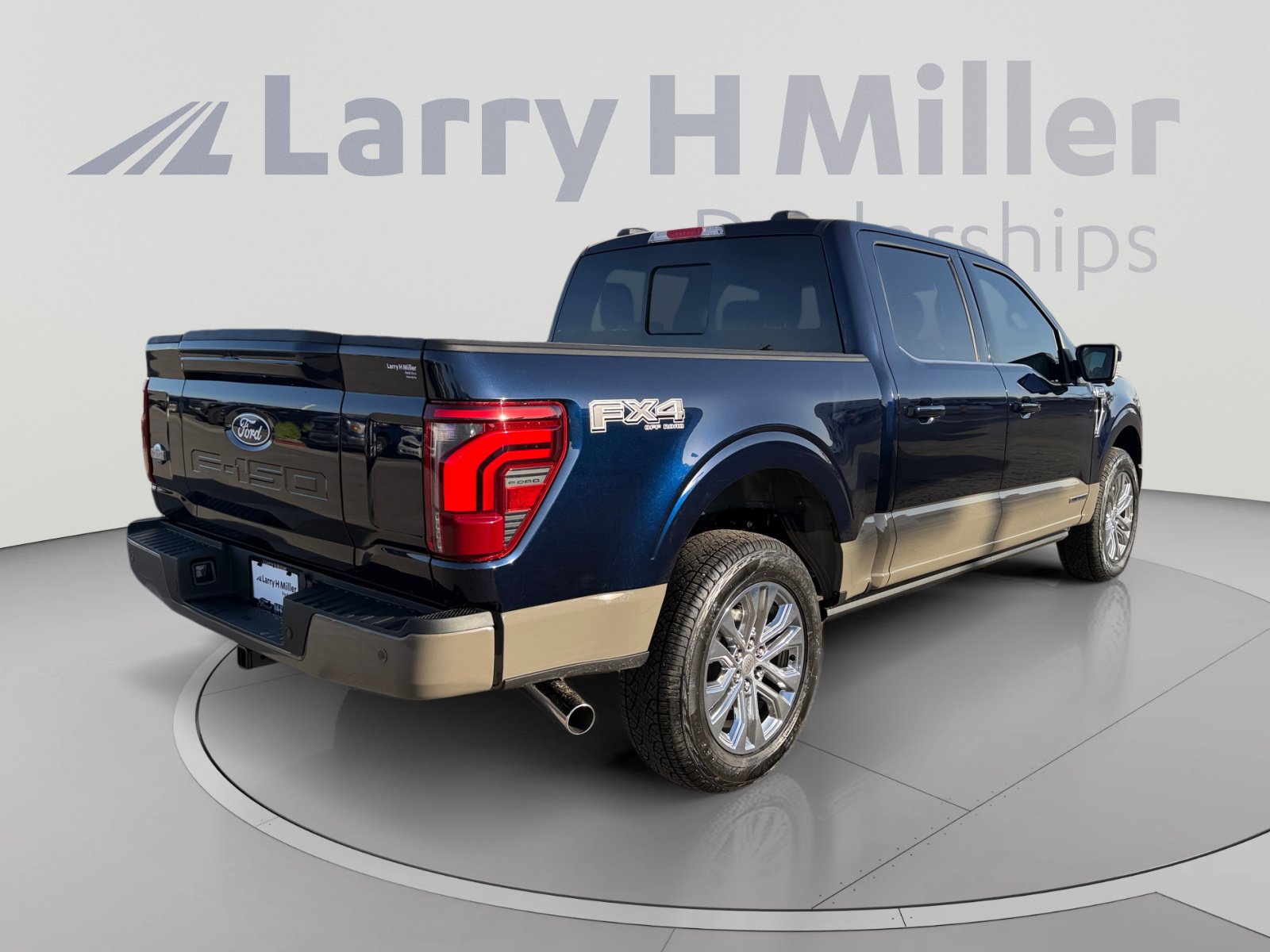 Used 2025 Ford F150 King Ranch w/ FX4 Off-Road Package AWD/4WD image 5