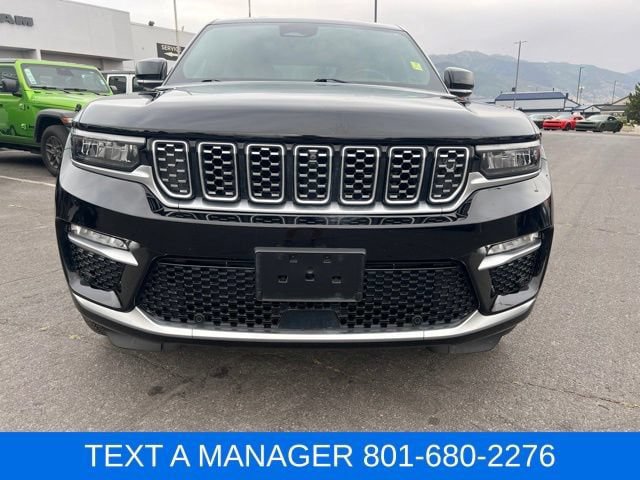 Used 2022 Jeep Grand Cherokee Summit AWD/4WD image 10