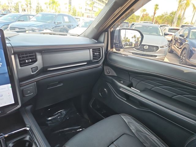 Used 2024 Ford Expedition Max Platinum AWD/4WD image 12
