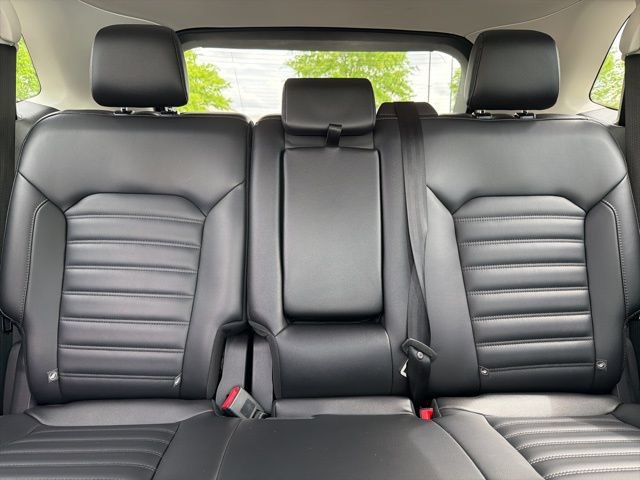 Used 2024 Ford Edge SEL AWD/4WD image 30