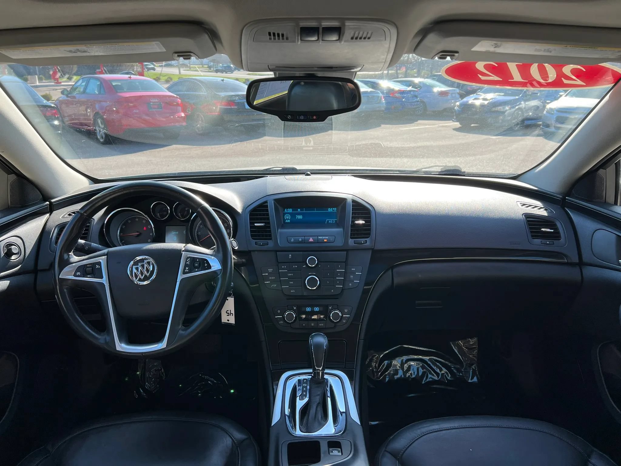 Used 2012 Buick Regal Leather FWD image 9