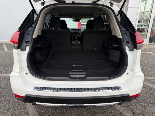 Used 2020 Nissan Rogue S w/ Special Edition Package image 10