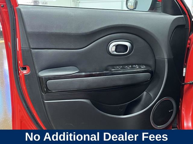 Used 2015 Kia Soul ! w/ Sun & Sound Package FWD image 16
