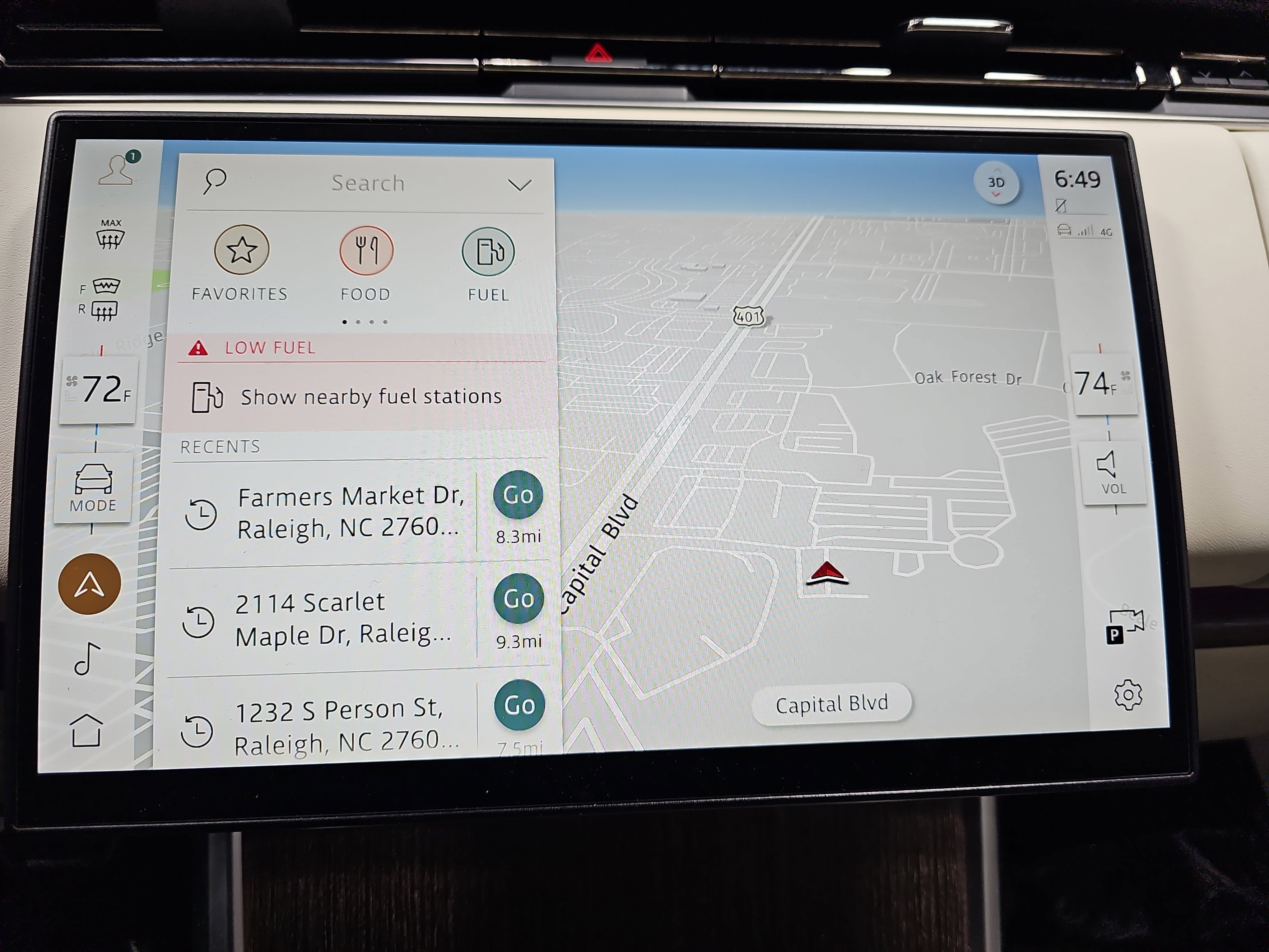 Used 2025 Land Rover Range Rover SE image 25