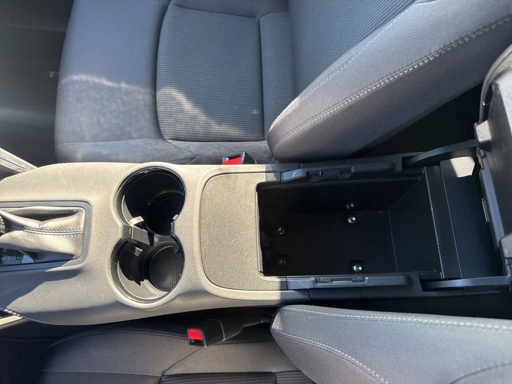 Used 2021 Toyota Venza LE image 22