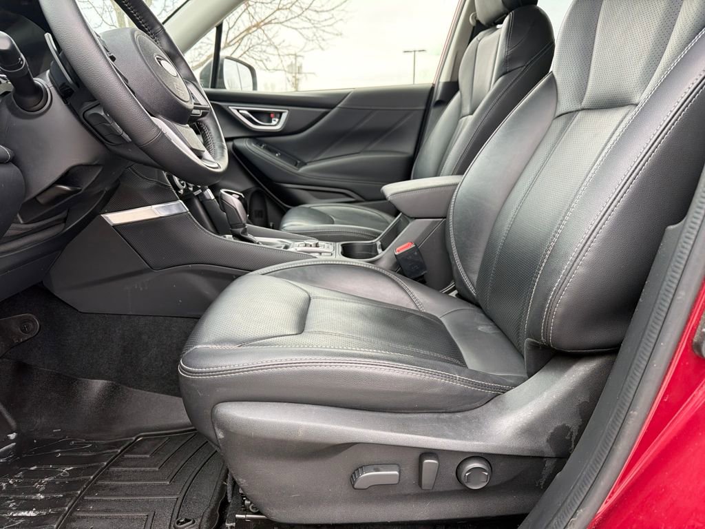 Used 2021 Subaru Forester Touring image 23