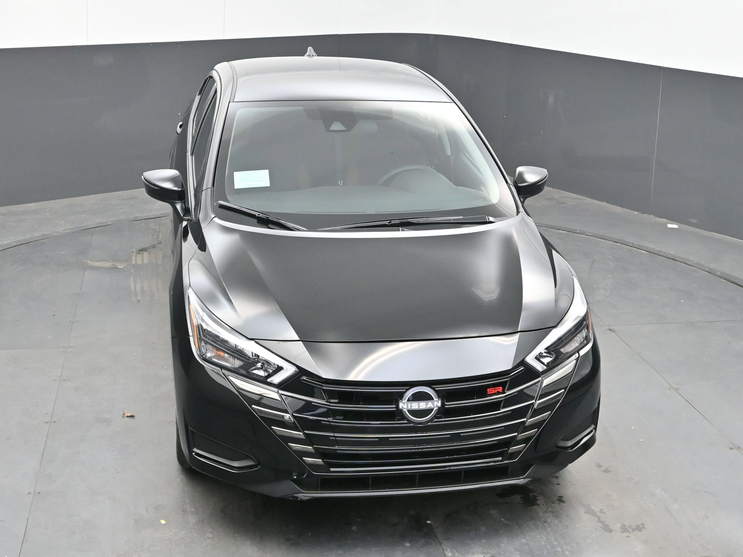 New 2025 Nissan Versa SR image 30