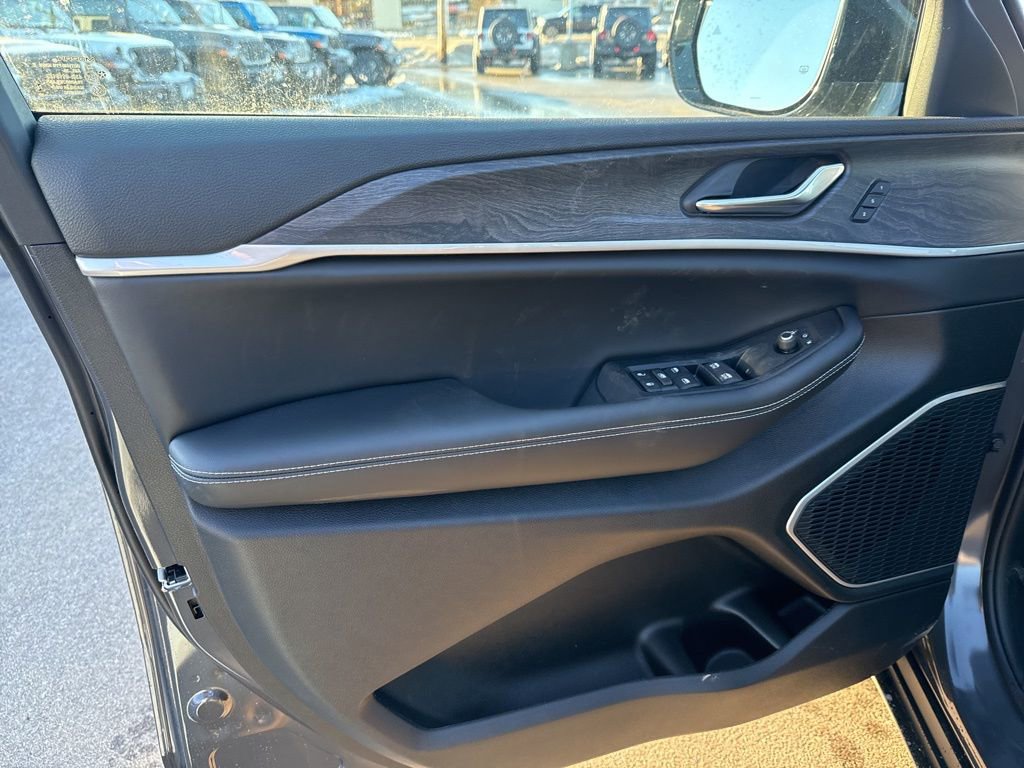 New 2026 Jeep Grand Cherokee Limited AWD/4WD image 20