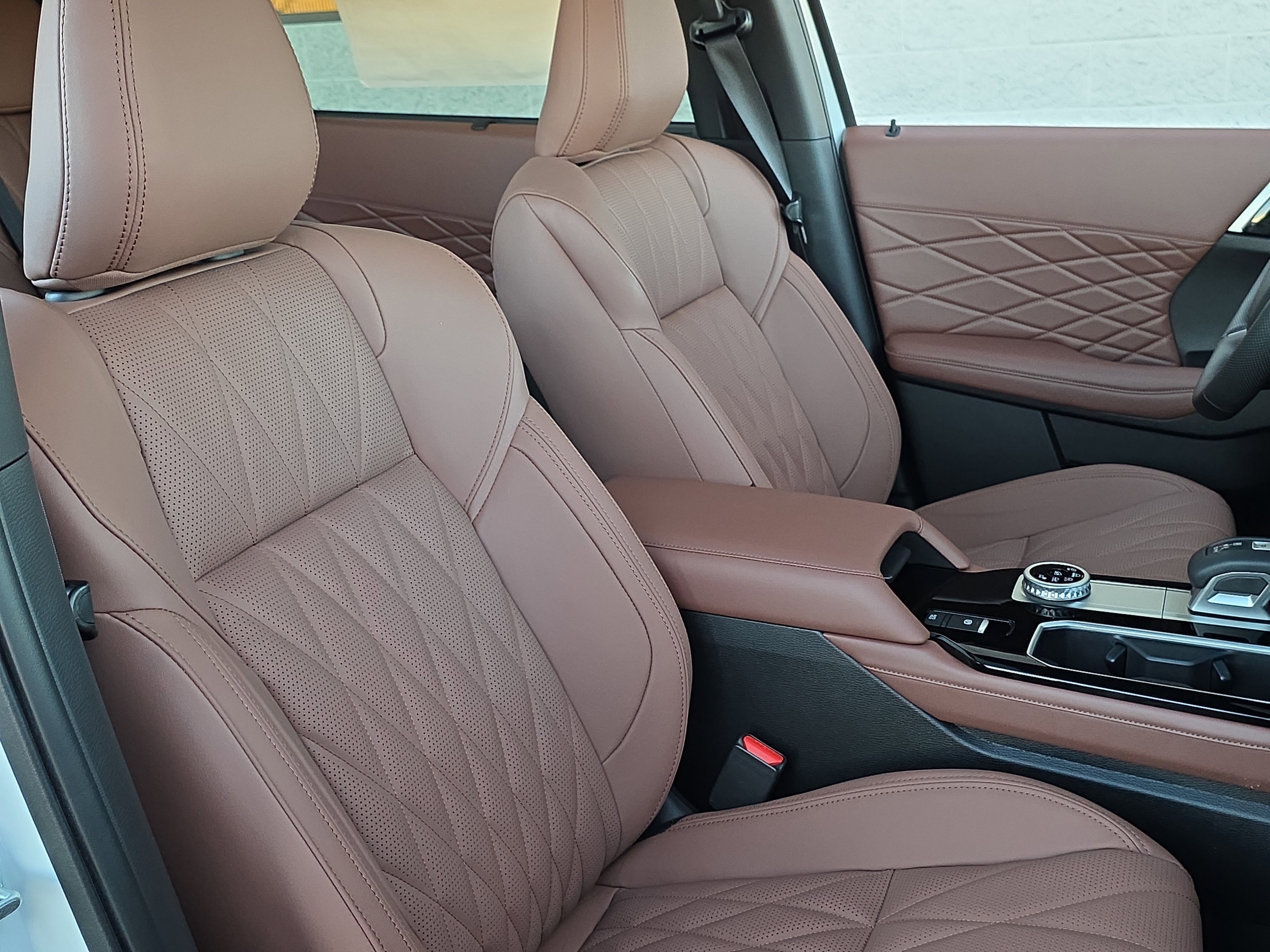 New 2026 Mitsubishi Outlander SEL image 36