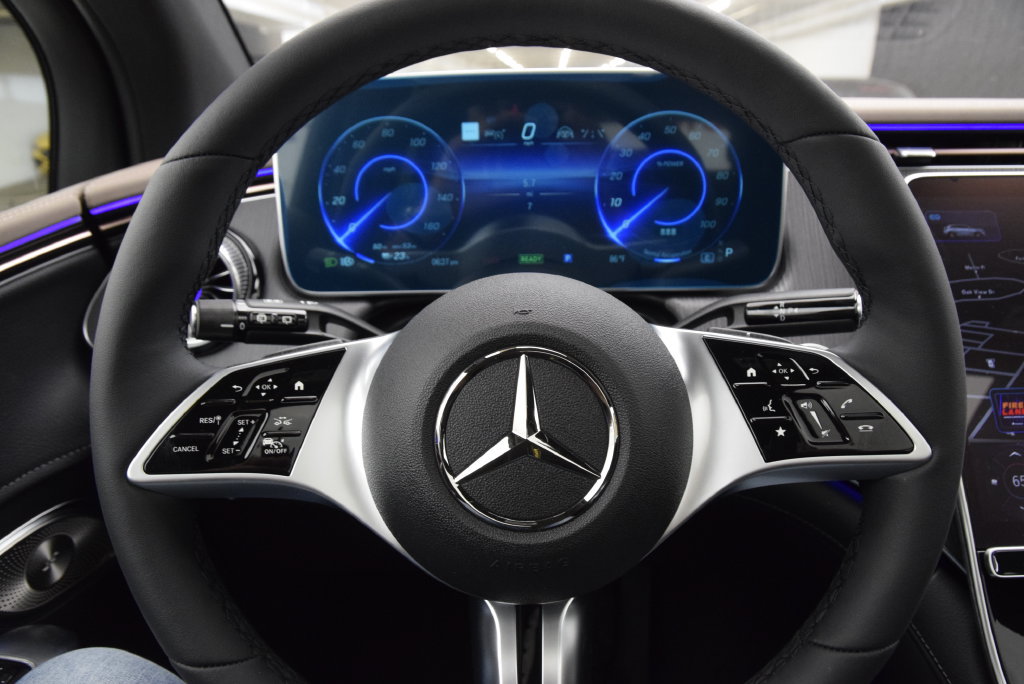New 2027 Mercedes-Benz EQE 320 4MATIC SUV image 23