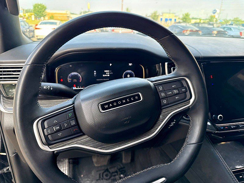 Used 2022 Jeep Wagoneer Series II w/ Convenience Group I AWD/4WD image 12