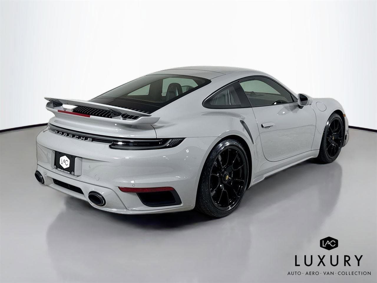 Used 2024 Porsche 911 Turbo S image 4