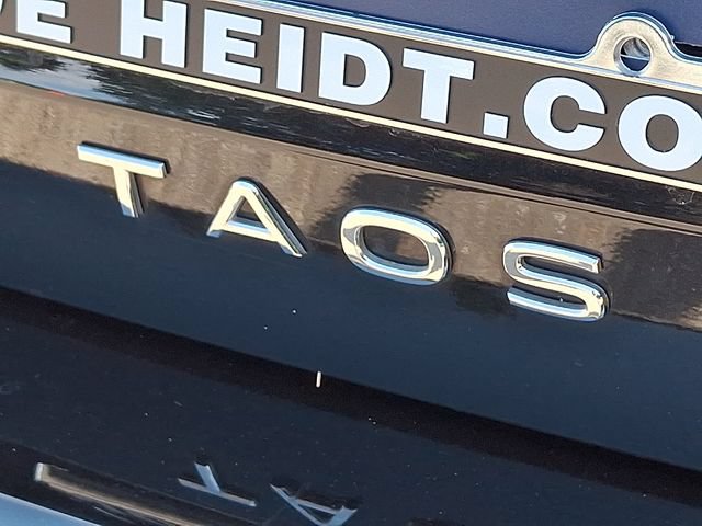 Certified 2025 Volkswagen Taos SEL AWD/4WD image 30