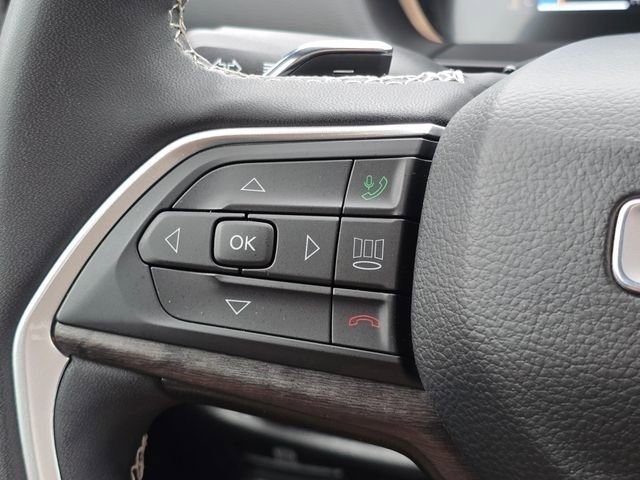 Used 2024 Jeep Grand Cherokee L Limited AWD/4WD image 18