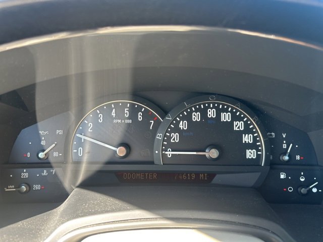 Used 2006 Cadillac XLR image 11