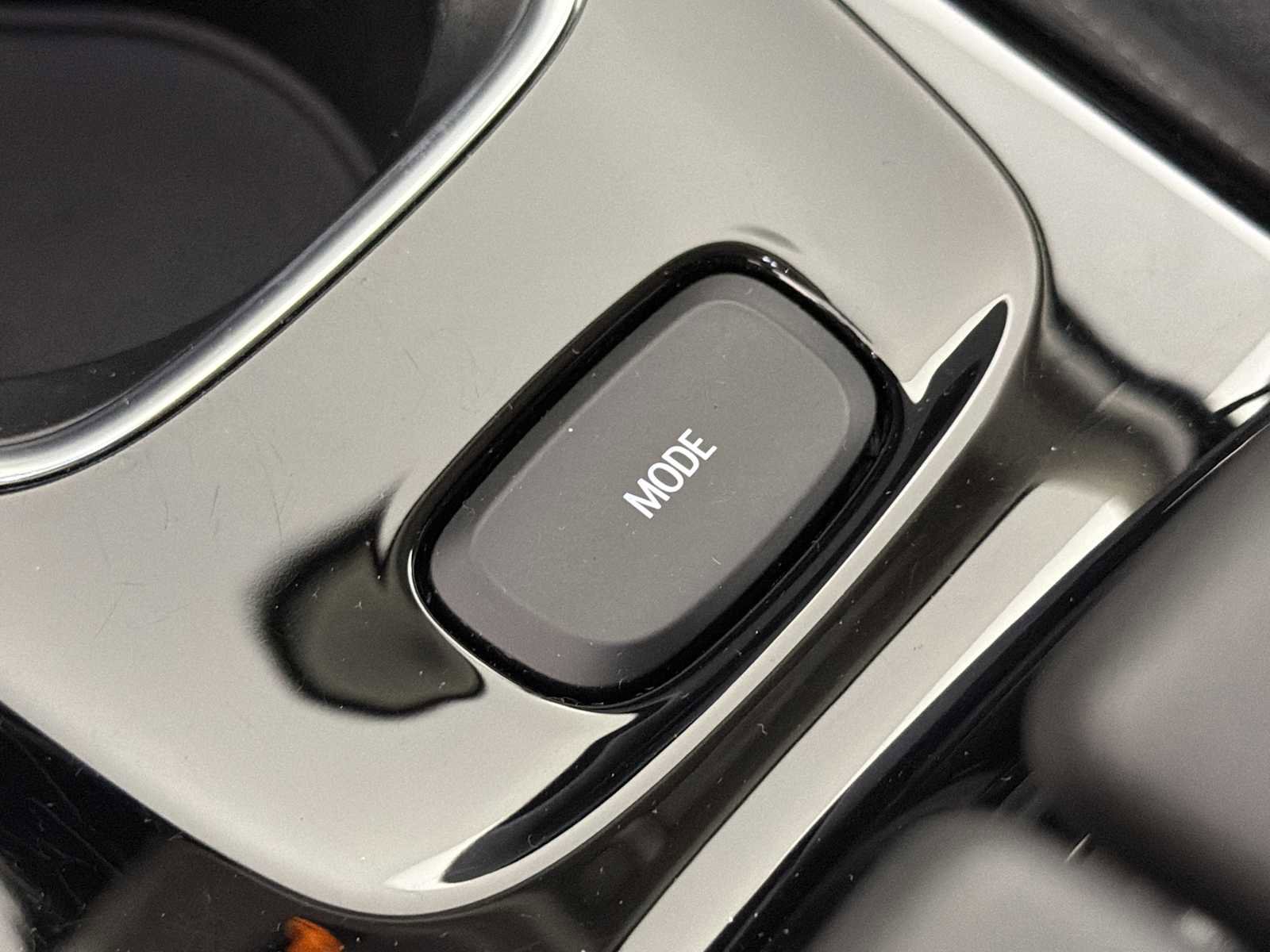 Used 2023 Buick Envision Essence w/ Sport Touring Package image 30