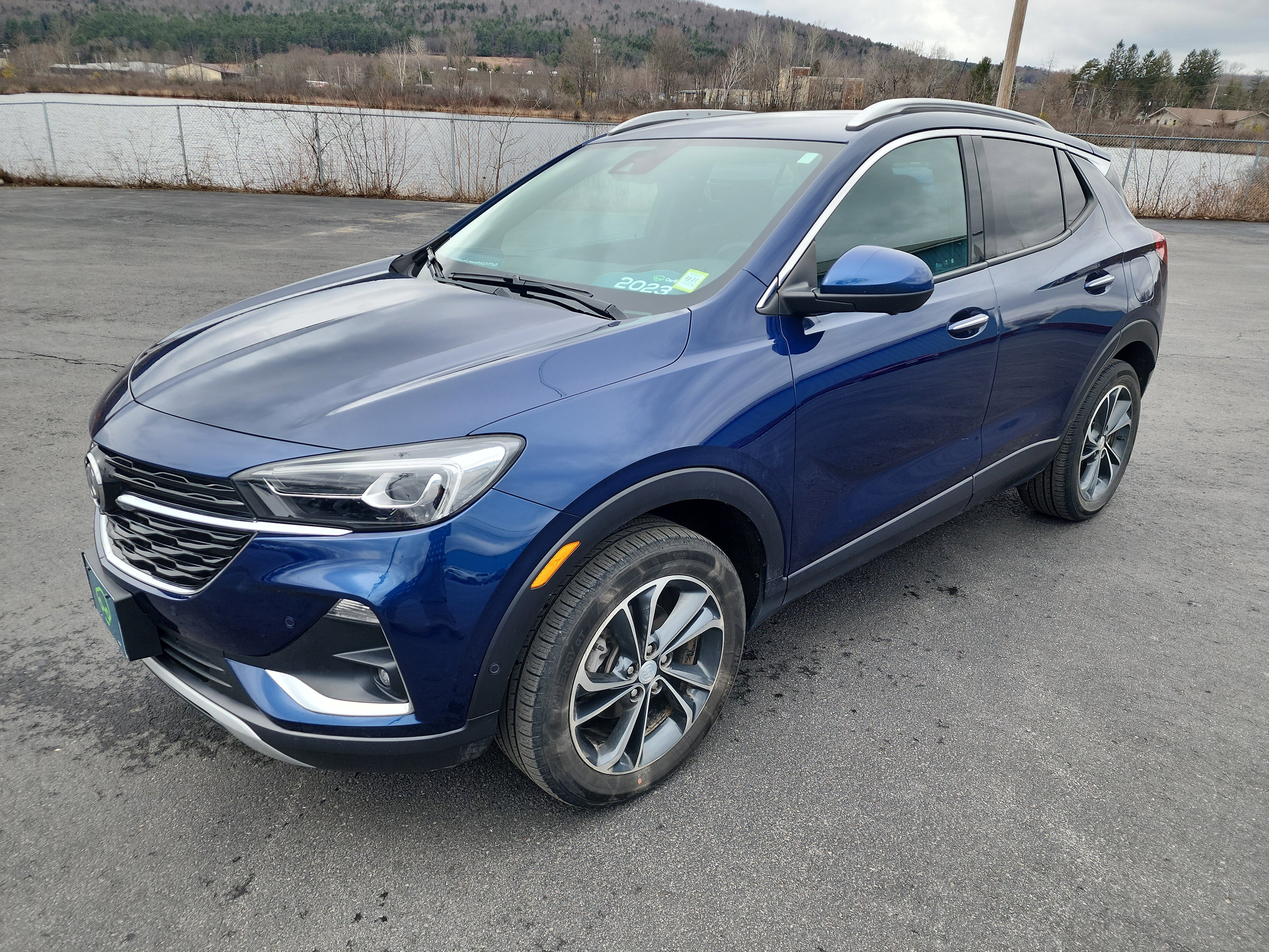 Certified 2023 Buick Encore GX Essence w/ Advanced Technology Package image 4