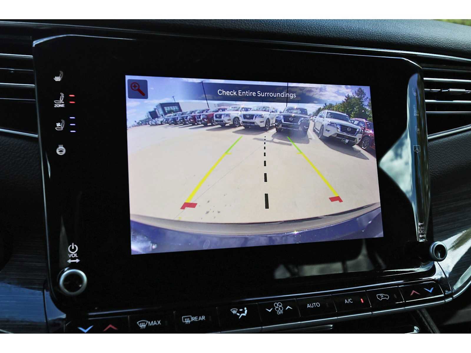 Used 2022 Jeep Wagoneer Series III w/ Flexible Seating Group image 24