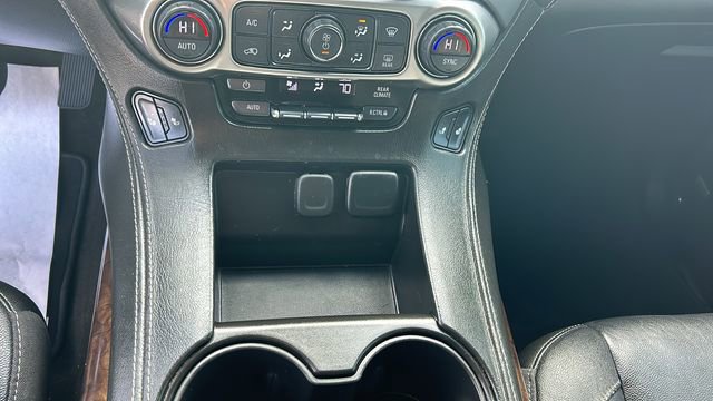 Used 2017 Chevrolet Suburban LT image 23