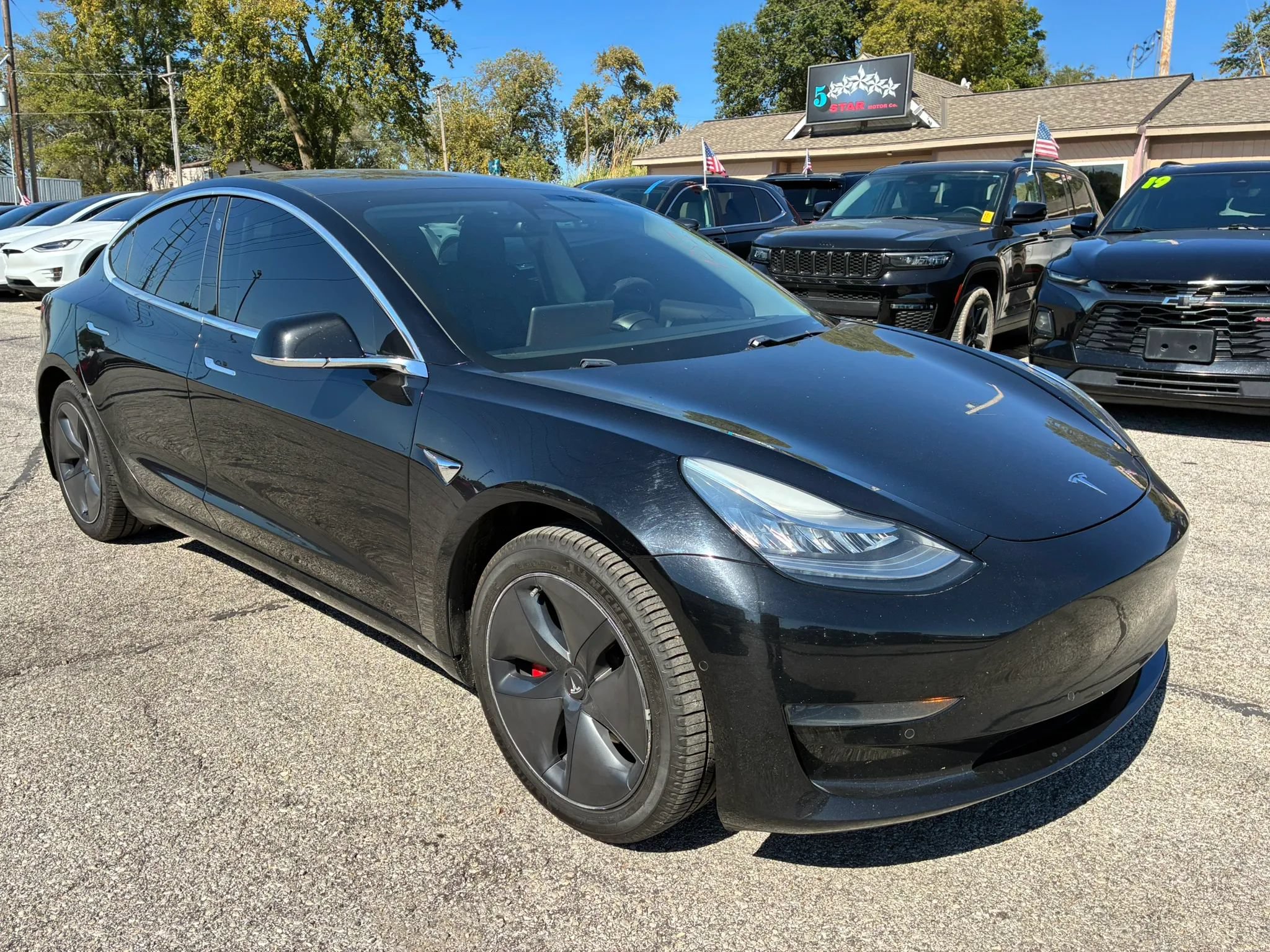 Used 2020 Tesla Model 3 Standard Range Plus RWD image 1