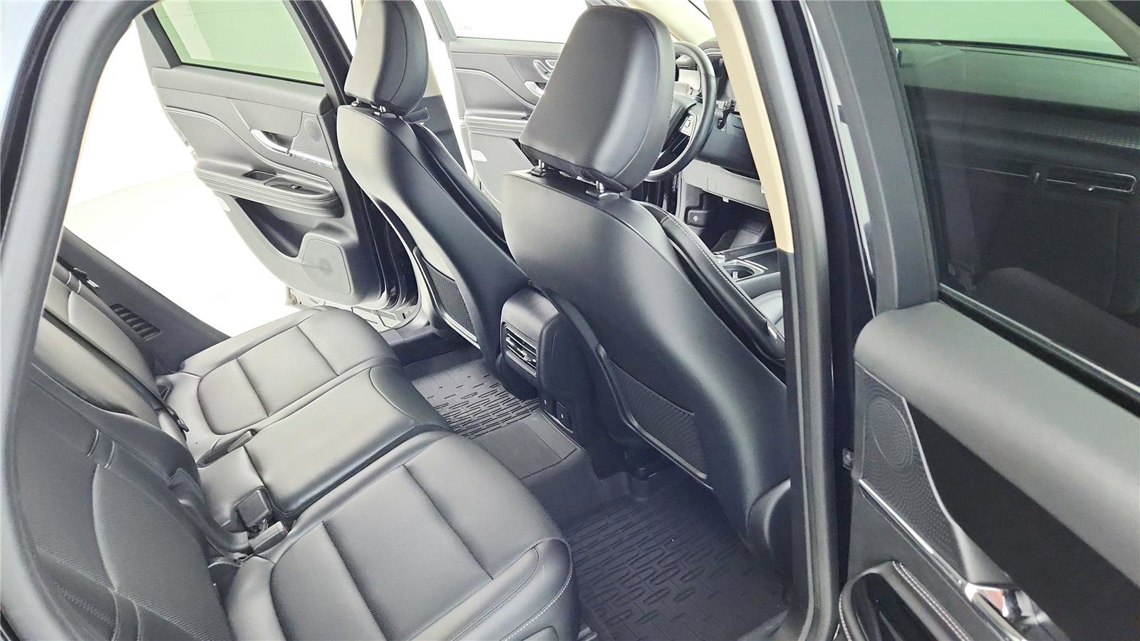 Used 2023 Lincoln Corsair AWD w/ Equipment Group 101A image 30