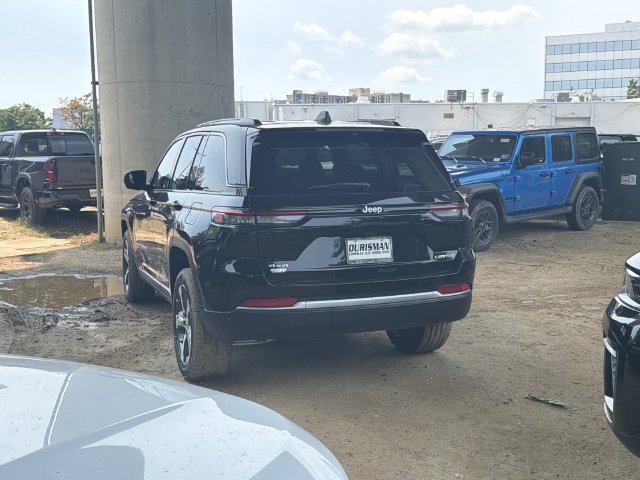 New 2026 Jeep Grand Cherokee Limited w/ Luxury Tech Group II AWD/4WD image 4