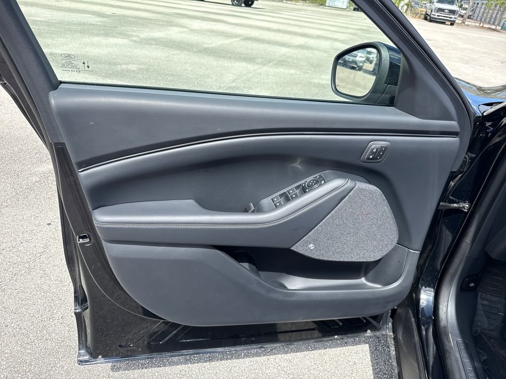 Certified 2025 Ford Mustang Mach-E Premium image 13